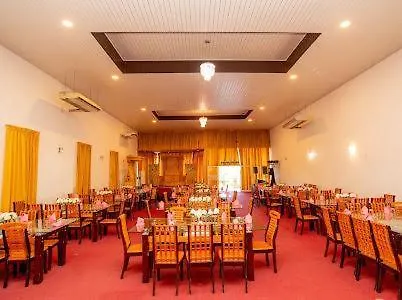 Delma Mount View Hotel Kandy 3*,